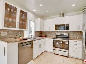 2345 Roscomare Road 303, Los Angeles CA 90077