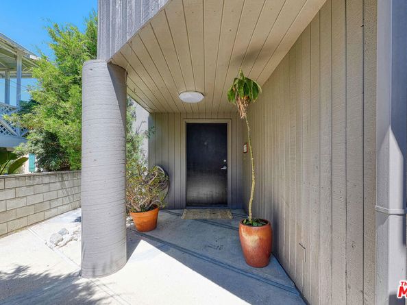 253 Fairview Street, Laguna Beach CA 92651