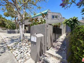 253 Fairview Street, Laguna Beach CA 92651