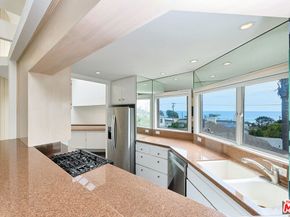 253 Fairview Street, Laguna Beach CA 92651
