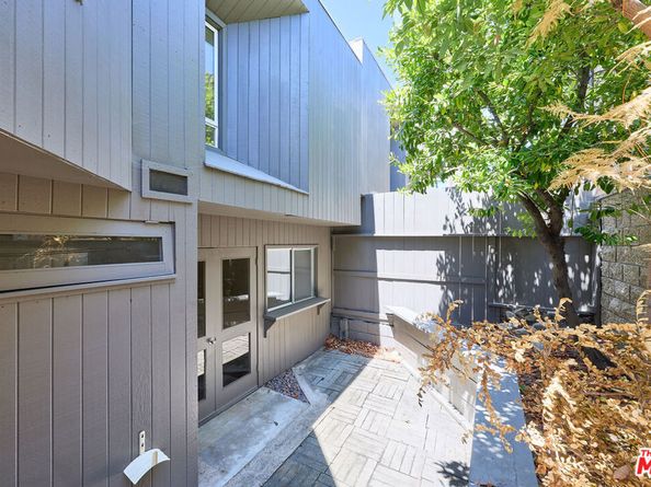 253 Fairview Street, Laguna Beach CA 92651