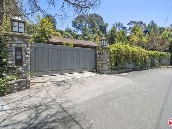 3 Latimer Road, Santa Monica CA 90402