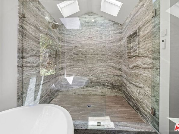 3 Latimer Road, Santa Monica CA 90402