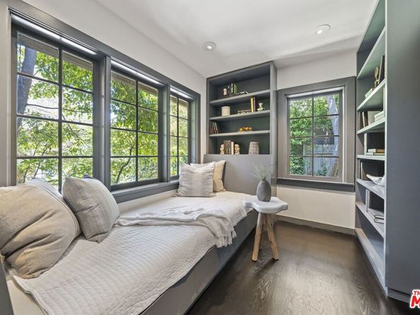 3 Latimer Road, Santa Monica CA 90402