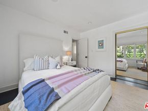 3 Latimer Road, Santa Monica CA 90402