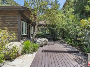 3 Latimer Road, Santa Monica CA 90402