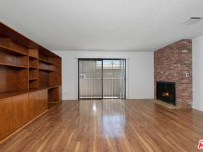 2519 Kansas Avenue 107, Santa Monica CA 90404
