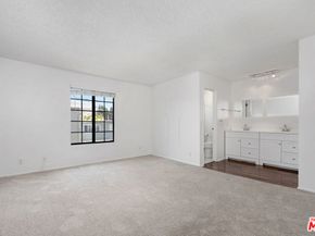 2519 Kansas Avenue 107, Santa Monica CA 90404
