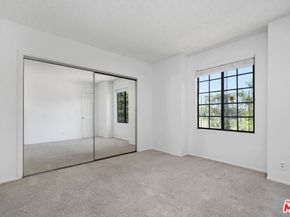 2519 Kansas Avenue 107, Santa Monica CA 90404