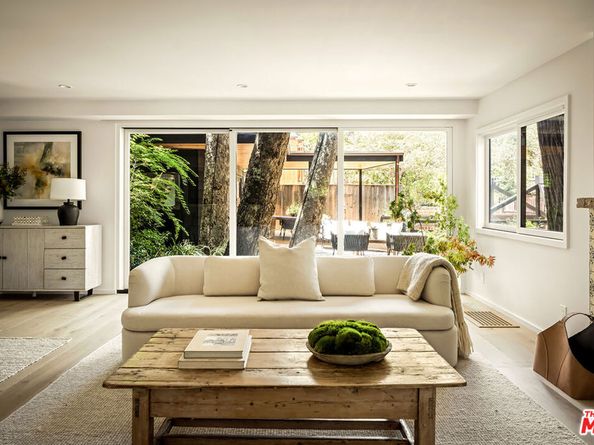 327 E Rustic Road, Santa Monica CA 90402