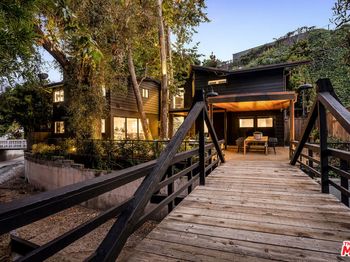 327 E Rustic Road