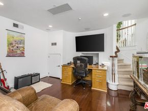 6021 Dawn 12, Playa Vista CA 90094