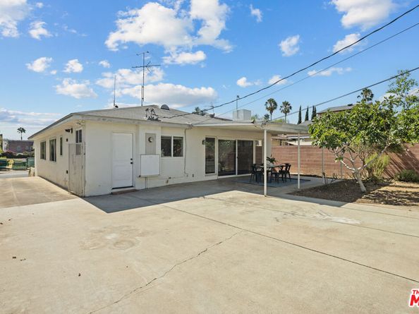 1730 N Berendo Street, Los Angeles CA 90027