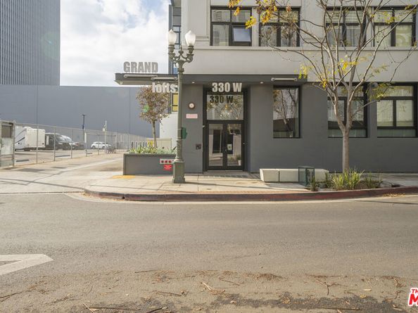1100 S Grand Avenue A703, Los Angeles CA 90015
