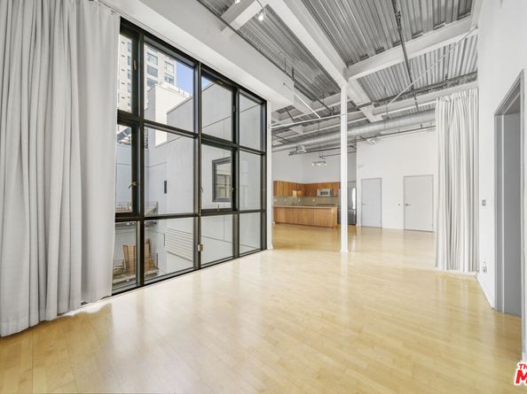 1100 S Grand Avenue A703, Los Angeles CA 90015