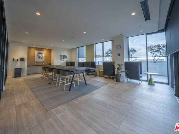 1100 S Grand Avenue A703, Los Angeles CA 90015