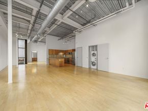 1100 S Grand Avenue A703, Los Angeles CA 90015