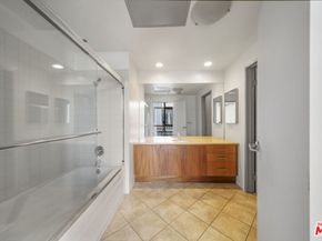 1100 S Grand Avenue A703, Los Angeles CA 90015