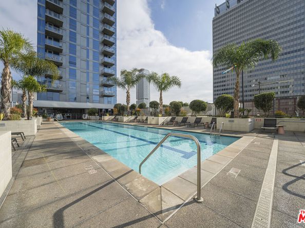 1100 S Grand Avenue A703, Los Angeles CA 90015