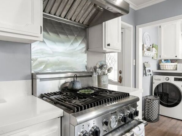 6432 Petit Avenue, Lake Balboa CA 91406