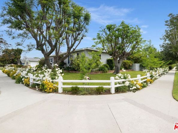6432 Petit Avenue, Lake Balboa CA 91406