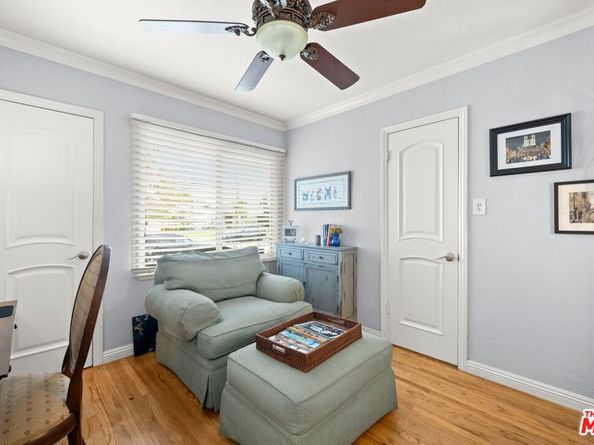 6432 Petit Avenue, Lake Balboa CA 91406