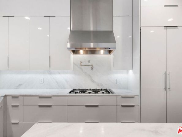 22065 Pacific Coast Highway 1, Malibu CA 90265