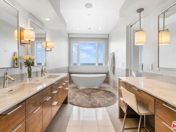 22065 Pacific Coast Highway 1, Malibu CA 90265