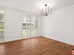 7270 Hillside Avenue 302, Los Angeles CA 90046