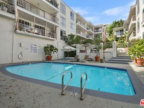 7270 Hillside Avenue 302, Los Angeles CA 90046