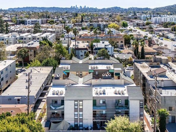 453 Ivy Street, Glendale CA 91204