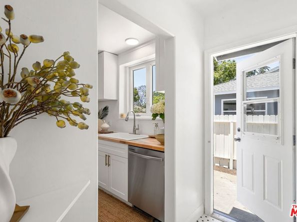 3340 Cardiff Avenue, Los Angeles CA 90034