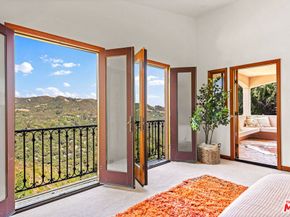 21322 Hillside Drive, Topanga CA 90290