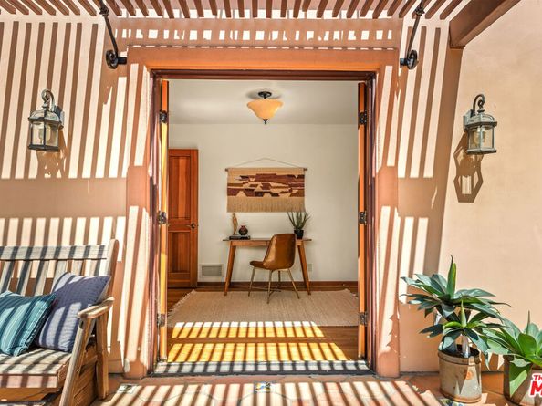 21322 Hillside Drive, Topanga CA 90290