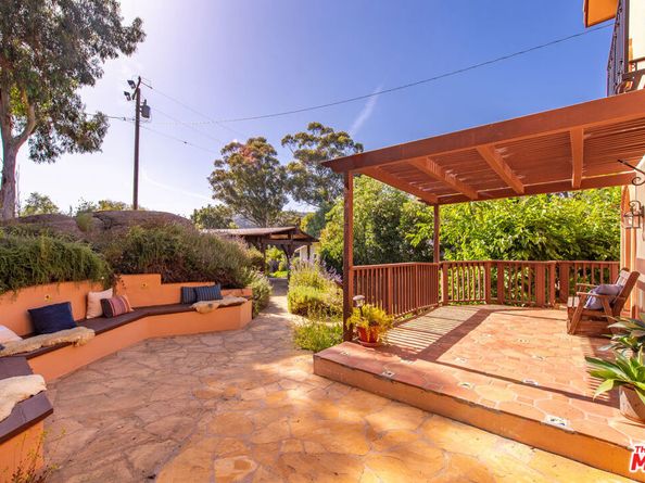 21322 Hillside Drive, Topanga CA 90290