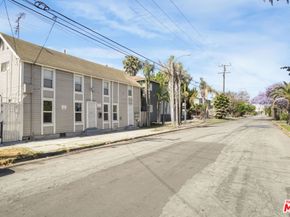 1060 E 6th Street, Long Beach CA 90802