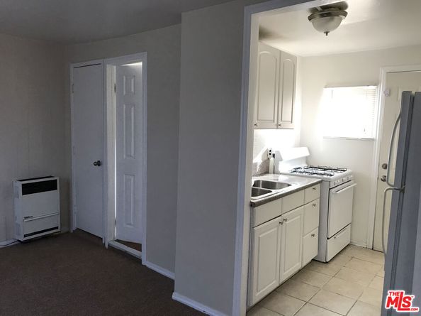 1060 E 6th Street, Long Beach CA 90802