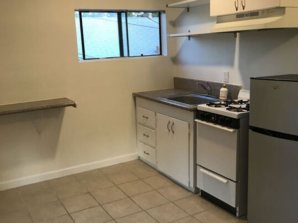 1060 E 6th Street, Long Beach CA 90802