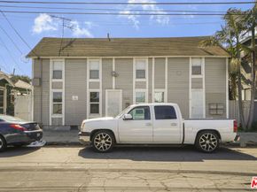 1060 E 6th Street, Long Beach CA 90802