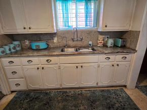 611 W 109th Street, Los Angeles CA 90044