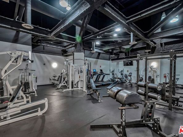 1100 Wilshire Boulevard 2207, Los Angeles CA 90017