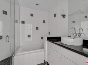 1100 Wilshire Boulevard 2207, Los Angeles CA 90017