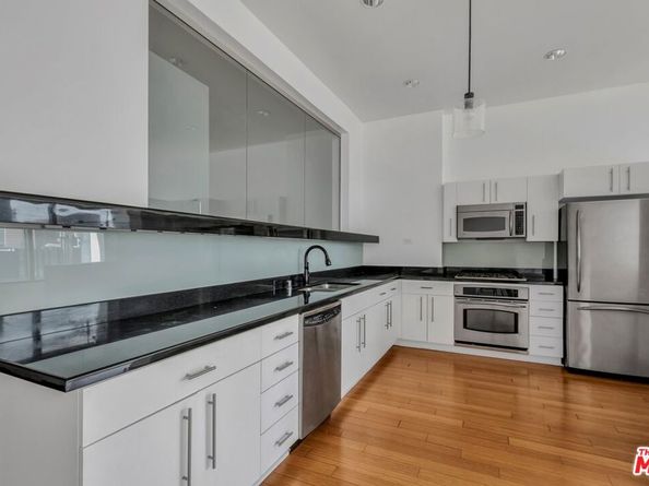 1100 Wilshire Boulevard 2207, Los Angeles CA 90017