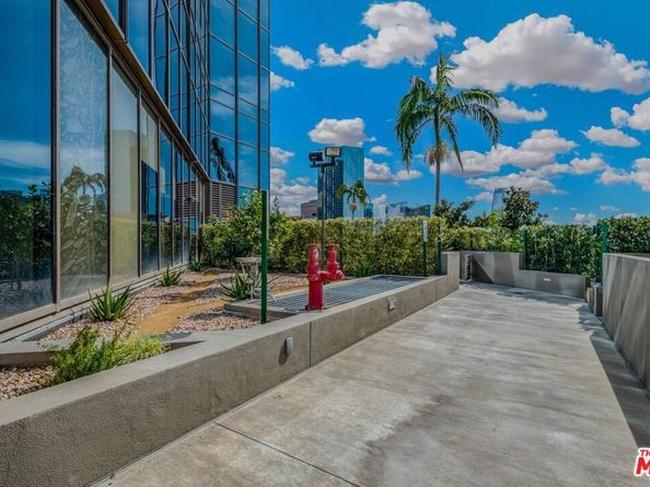 1100 Wilshire Boulevard 2207, Los Angeles CA 90017