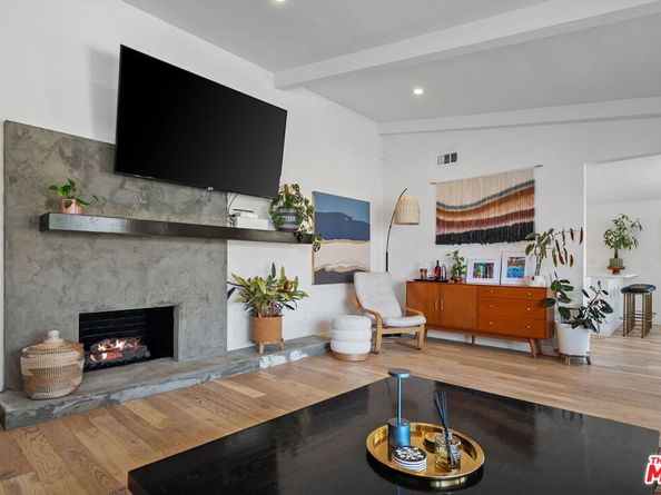 4406 Don Diablo Drive, Los Angeles CA 90008