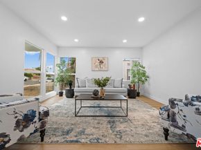2909 8th Avenue, Los Angeles CA 90018