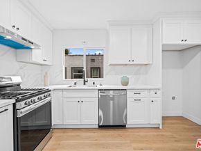 2909 8th Avenue, Los Angeles CA 90018