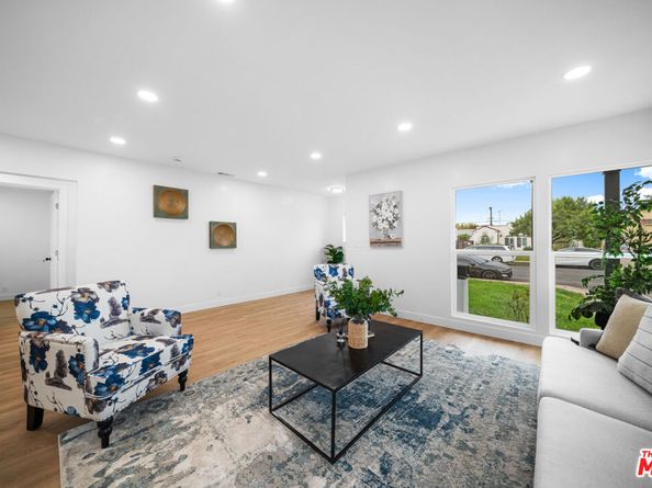 2909 8th Avenue, Los Angeles CA 90018