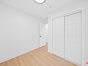 2909 8th Avenue, Los Angeles CA 90018