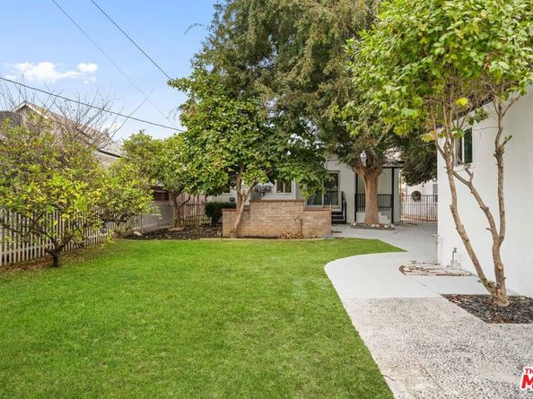 2909 8th Avenue, Los Angeles CA 90018